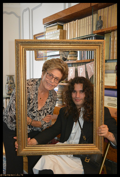 2022-09-28-(12h59m00s)-dsc_0298-mama-razzi-encadree.jpg