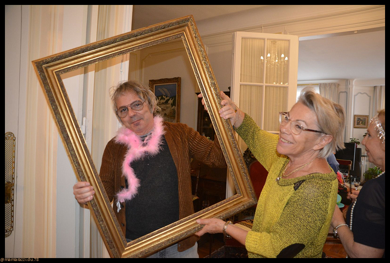 2022-09-28-(13h04m38s)-dsc_0322-mama-razzi-encadree.jpg