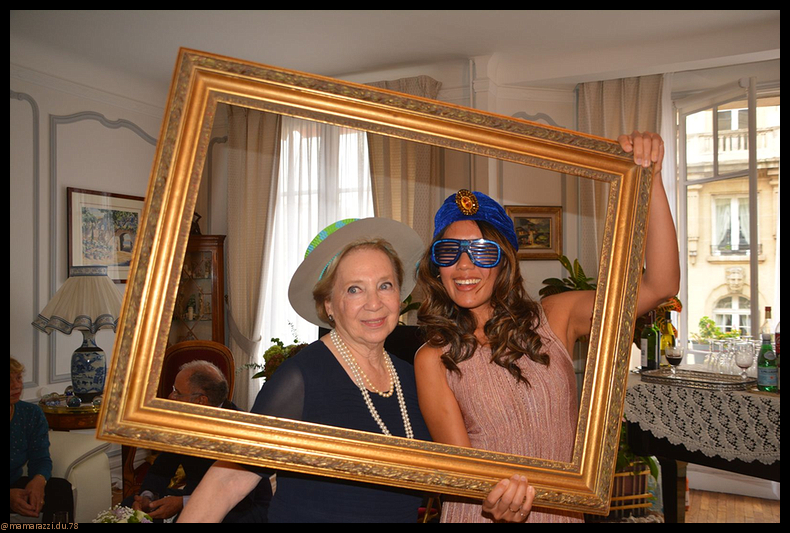 2022-09-28-(13h10m22s)-dsc_0354-mama-razzi-encadree.jpg