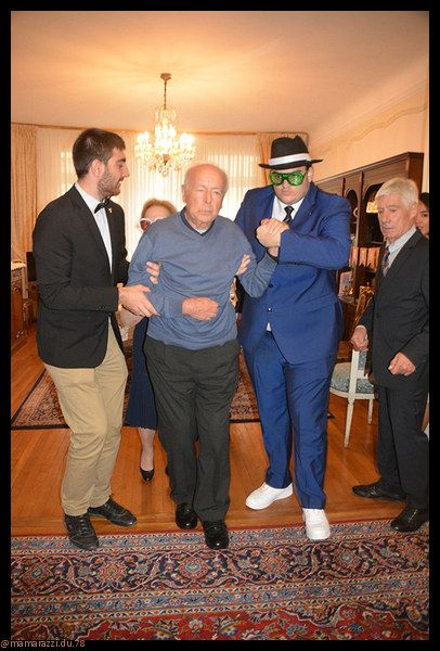 2022-09-28-(13h41m46s)-dsc_0460-mama-razzi-encadree.jpg