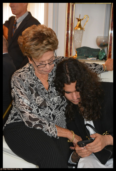 2022-09-28-(13h44m56s)-dsc_0472-mama-razzi-encadree.jpg