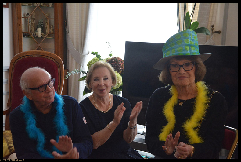2022-09-28-(13h54m54s)-dsc_0525-mama-razzi-encadree.jpg