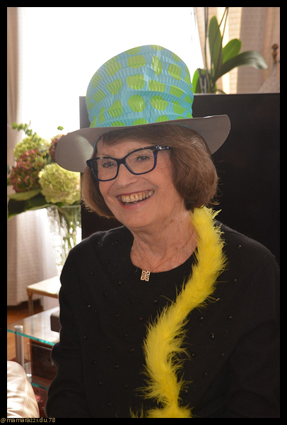 2022-09-28-(13h59m04s)-dsc_0544-mama-razzi-encadree.jpg