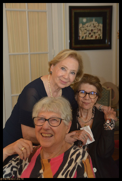 2022-09-28-(14h05m16s)-dsc_0551-mama-razzi-encadree.jpg