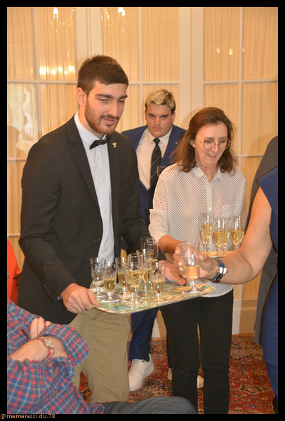 2022-09-28-(14h11m06s)-dsc_0563-mama-razzi-encadree.jpg