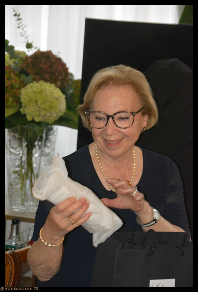 2022-09-28-(15h25m12s)-dsc_0722-mama-razzi-encadree.jpg