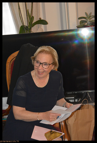 2022-09-28-(15h28m20s)-dsc_0728-mama-razzi-encadree.jpg
