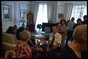 2022-09-28-(12h01m18s)-dsc_0171-mama-razzi-encadree.jpg 2022-09-28-(12h01m18s)-dsc_0171-mama-razzi-encadree.jpg