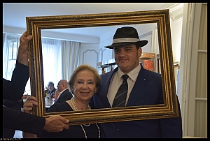 2022-09-28-(13h23m50s)-dsc_0410-mama-razzi-encadree.jpg 2022-09-28-(13h23m50s)-dsc_0410-mama-razzi-encadree.jpg