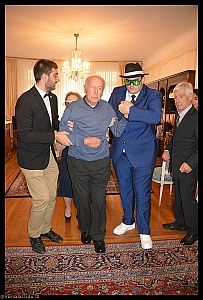 2022-09-28-(13h41m46s)-dsc_0460-mama-razzi-encadree.jpg 2022-09-28-(13h41m46s)-dsc_0460-mama-razzi-encadree.jpg