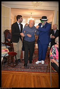 2022-09-28-(13h41m56s)-dsc_0463-mama-razzi-encadree.jpg 2022-09-28-(13h41m56s)-dsc_0463-mama-razzi-encadree.jpg