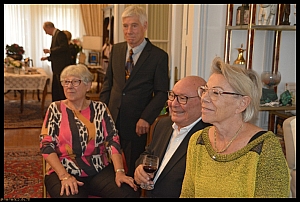 2022-09-28-(13h45m12s)-dsc_0474-mama-razzi-encadree.jpg 2022-09-28-(13h45m12s)-dsc_0474-mama-razzi-encadree.jpg