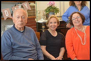 2022-09-28-(13h54m02s)-dsc_0514-mama-razzi-encadree.jpg 2022-09-28-(13h54m02s)-dsc_0514-mama-razzi-encadree.jpg