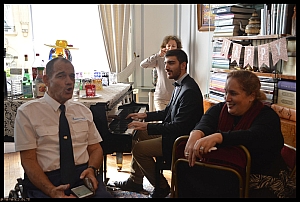 2022-09-28-(13h54m46s)-dsc_0522-mama-razzi-encadree.jpg 2022-09-28-(13h54m46s)-dsc_0522-mama-razzi-encadree.jpg