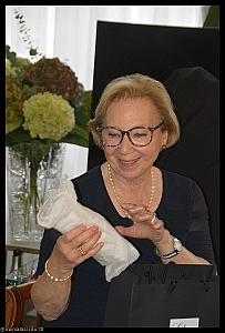 2022-09-28-(15h25m12s)-dsc_0722-mama-razzi-encadree.jpg 2022-09-28-(15h25m12s)-dsc_0722-mama-razzi-encadree.jpg